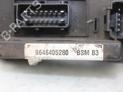 Fuse box PEUGEOT 307 Break (3E) 2.0 HDI 110 | BP16448524E1 