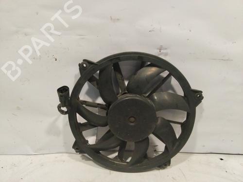 Used Radiator fan PEUGEOT 5008 (0U_, 0E_) 1.6 16V (120 hp) 25717316