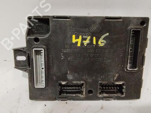 Used Electronic module RENAULT CAPTUR I (J5_, H5_) 1.2 TCe (J5AU) (132 hp) 28597408