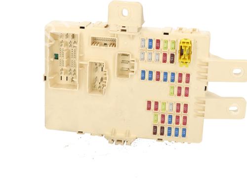 Caja reles / fusibles KIA SPORTAGE III (SL) 1.7 CRDi (116 hp) 31306298