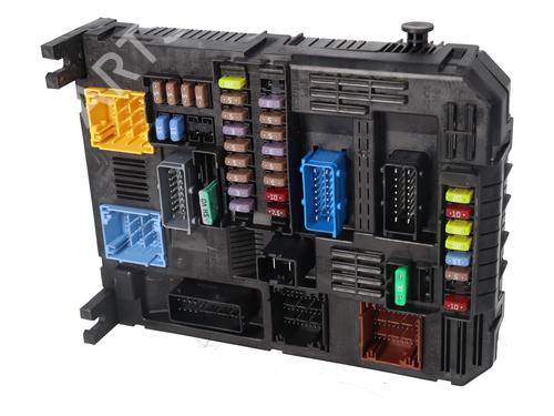 Used Fuse box Fuse box 36848607 36848607