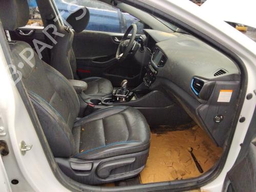 Right front door HYUNDAI IONIQ (AE) 1.6 GDI Hybrid | BP24310734C3