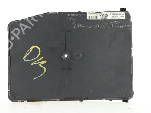 Used Fuse box Fuse box RENAULT MEGANE II Saloon (LM0/1_) [2003-2026] 39752338 39752338