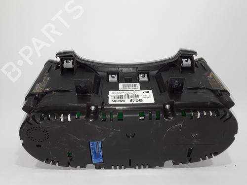 Instrument cluster VW GOLF VI (5K1) 1.6 BiFuel | BP11028558C47