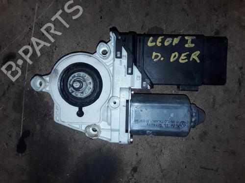 Vindusheismotor høyre foran SEAT LEON (1M1) [1999-2006]  8560840