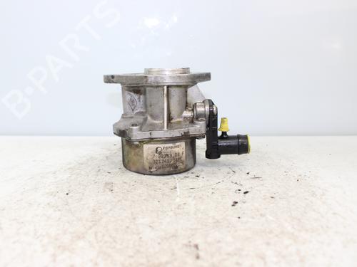 Used Vacuum pump RENAULT SCÉNIC I MPV (JA0/1_, FA0_) 1.9 dTi (JA1U) (80 hp) 18107644