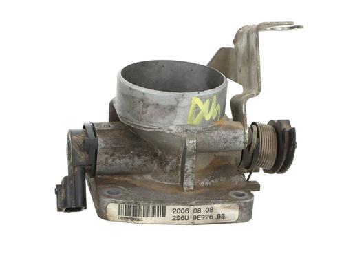 Used Throttle body Throttle body 39074037 39074037