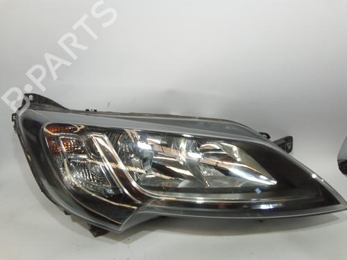 Used Right headlight PEUGEOT BOXER Bus 2.0 BlueHDi 110 (110 hp) 10566366