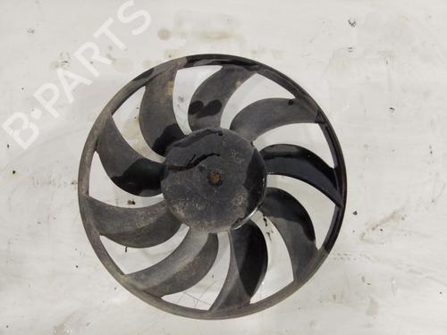Used Radiator fan RENAULT MASTER II Van (FD) [1997-2013]  32289950