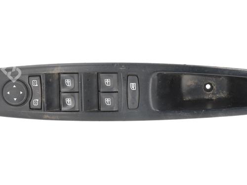Used Left front window switch RENAULT SCÉNIC III (JZ0/1_) [2008-2016]  30689623