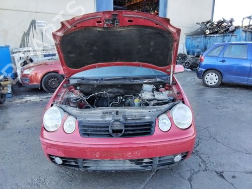 Left headlight VW POLO IV (9N_, 9A_) 1.4 16V | BP31250325C28