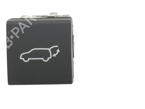 Used Switch TOYOTA YARIS CROSS (MXP_) [2020-2025]  30739139