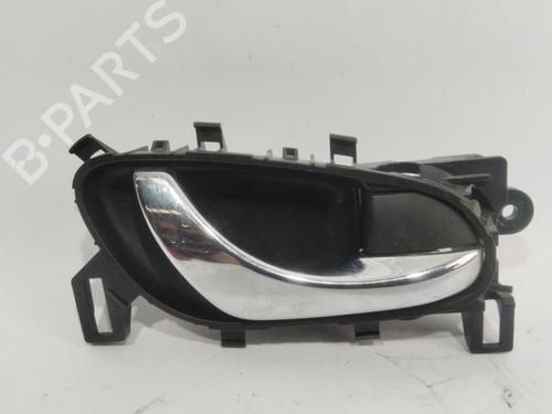 Used Rear right interior door handle NISSAN X-TRAIL II (T31) 2.0 dCi 4x4 (150 hp) 26927718