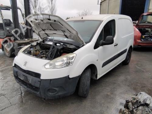 Left taillight PEUGEOT PARTNER Box Body/MPV 1.6 HDi 16V 4x4 | BP31942451C34 