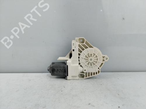 Rudehejsemotor bagstkærm højre AUDI A4 B8 (8K2) [2007-2017]  19518757