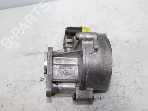 Used Vacuum pump RENAULT MEGANE II Saloon (LM0/1_) 1.9 dCi (LM0G, LM1G, LM2C) (120 hp) 17484849
