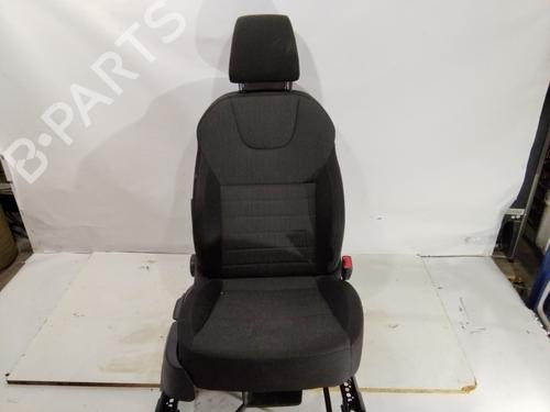Used Right front seat Right front seat SKODA OCTAVIA III Combi (5E5, 5E6) 1.8 TSI (180 hp) 32712564 32712564