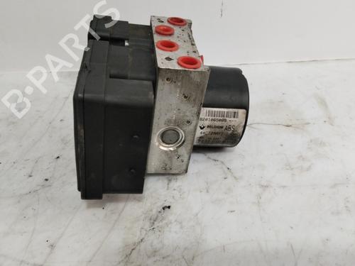 Pompe ABS RENAULT TWINGO II (CN0_) 1.5 dCi (CN0U) (84 hp) 27620995