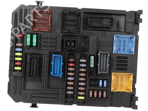 Used Fuse box Fuse box PEUGEOT 3008 II SUV (MC_, MR_, MJ_, M4_) 1.5 BlueHDi 130 (131 hp) 33826190 33826190