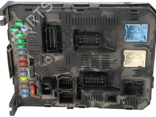 Used Fuse box CITROËN C5 II (RC_) [2004-2008]  32666509