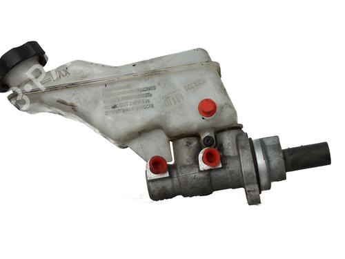 Used Brake master cylinder Brake master cylinder HYUNDAI TUCSON (TL, TLE) 1.6 CRDi All-wheel Drive (116 hp) 35781851 35781851