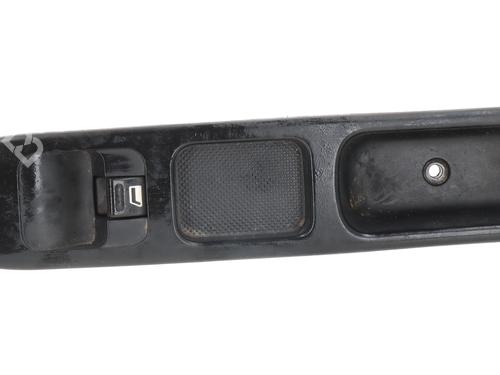 Raamschakelaar rechts voor PEUGEOT 307 (3A/C) 1.6 HDi (90 hp) 30535426