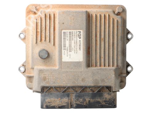 Used Engine control unit (ECU) Engine control unit (ECU) FIAT PUNTO EVO (199_) 1.3 D Multijet (199AXC1A, 199BXC1A, 199AXT1A, 199BXT1A) (75 hp) 33020417 33020417