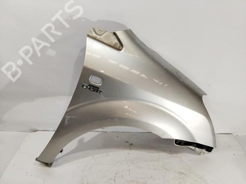 Used Right front fenders Right front fenders 32345512 32345512