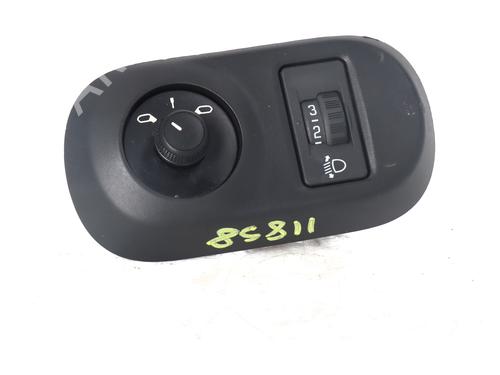 mirror-switch-citroen-c4-cactus-2014-36433833 main image