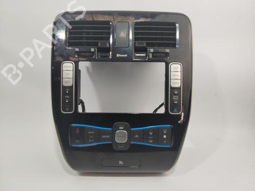 Used Switch NISSAN LEAF (ZE1) Electric (218 hp) 21661889