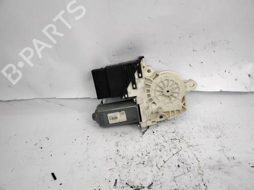 Moteur de lève-vitre arrière droit VW GOLF V (1K1) [2003-2010]  11364747