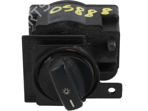 Used Headlight switch MERCEDES-BENZ A-CLASS (W169) A 200 (169.033, 169.333) (136 hp) 29905503