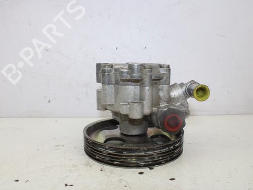 Used Steering pump FORD FIESTA V (JH_, JD_) 1.4 TDCi (68 hp) 13684106
