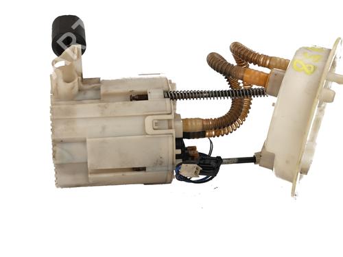 Used Fuel pump BMW 3 (F30, F80) 320 d (184 hp) 30809560