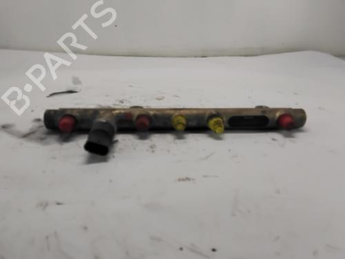 Used Injection rail RENAULT SCÉNIC I MPV (JA0/1_, FA0_) 1.9 dTi (JA1U) (80 hp) 28588898