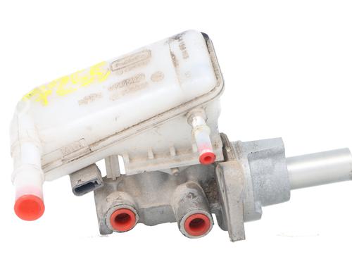 Used Brake master cylinder Brake master cylinder FORD FIESTA VI (CB1, CCN) 1.6 TDCi (95 hp) 33239055 33239055