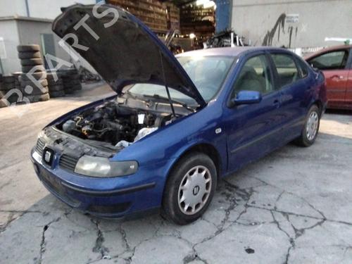 Left headlight SEAT TOLEDO II (1M2) | BP32033294C28