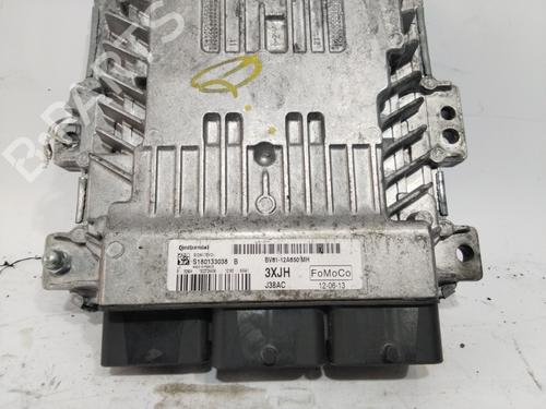 Engine control unit (ECU) FORD FOCUS III  | BP28677115M57