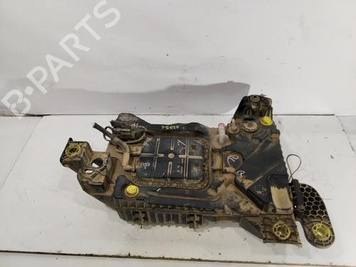 AdBlue-tank AdBlue-tank PEUGEOT 3008 II SUV (MC_, MR_, MJ_, M4_) 1.5 BlueHDi 130 (131 hp) 33852238 33852238