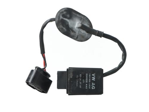 Electronic module AUDI A3 Convertible (8P7) 2.0 TFSI | BP35943852M83 - Image 2
