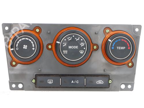 climate-control-kia-carens-iii-mpv-un-2006-2007-2008-2009-2010-2011-2012-2013-33542969 main image