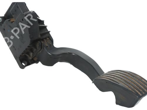 Used Pedal FIAT LINEA (323_, 110_) 1.6 D Multijet (105 hp) 32778412