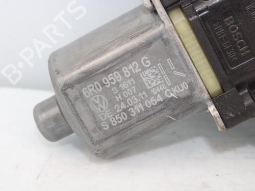Right front window motor VW POLO V (6R1, 6C1) 1.2 TDI | BP16109126E20 