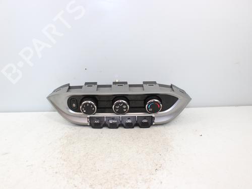 Used Climate control KIA RIO III (UB) 1.2 CVVT (84 hp) 18260212