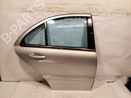 Dør højre bagtil MERCEDES-BENZ C-CLASS (W203) C 200 CDI (203.004) NO TIENE REFERENCIA |