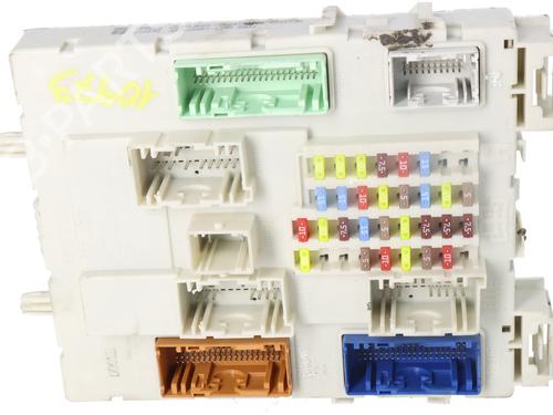 Used Fuse box FORD FOCUS III [2010-2020]  32335903