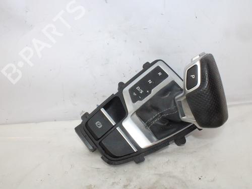 Selector da caixa manual AUDI Q5 (FYB, FYG) 40 TDI quattro (190 hp) 80B713111C |