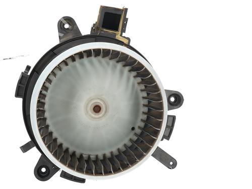 Used Heater blower motor PEUGEOT 3008 II SUV (MC_, MR_, MJ_, M4_) [2016-2026]  31887950