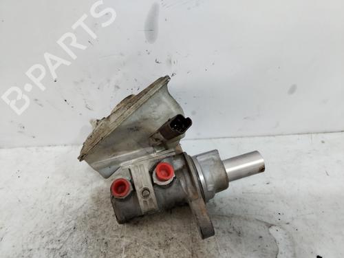Used Brake master cylinder PEUGEOT 308 I (4A_, 4C_) 2.0 HDi (140 hp) 27456099