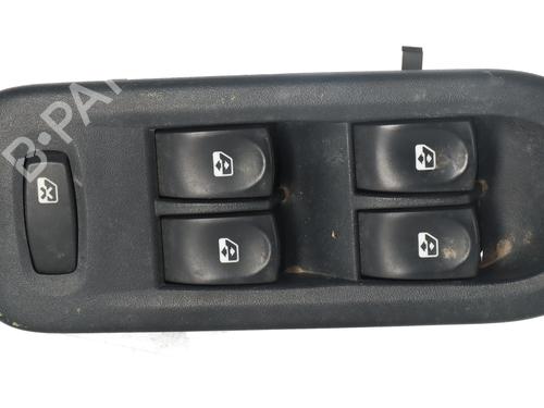 Used Left front window switch Left front window switch RENAULT CLIO III (BR0/1, CR0/1) 1.5 dCi (BR17, CR17) (86 hp) 33397464 33397464